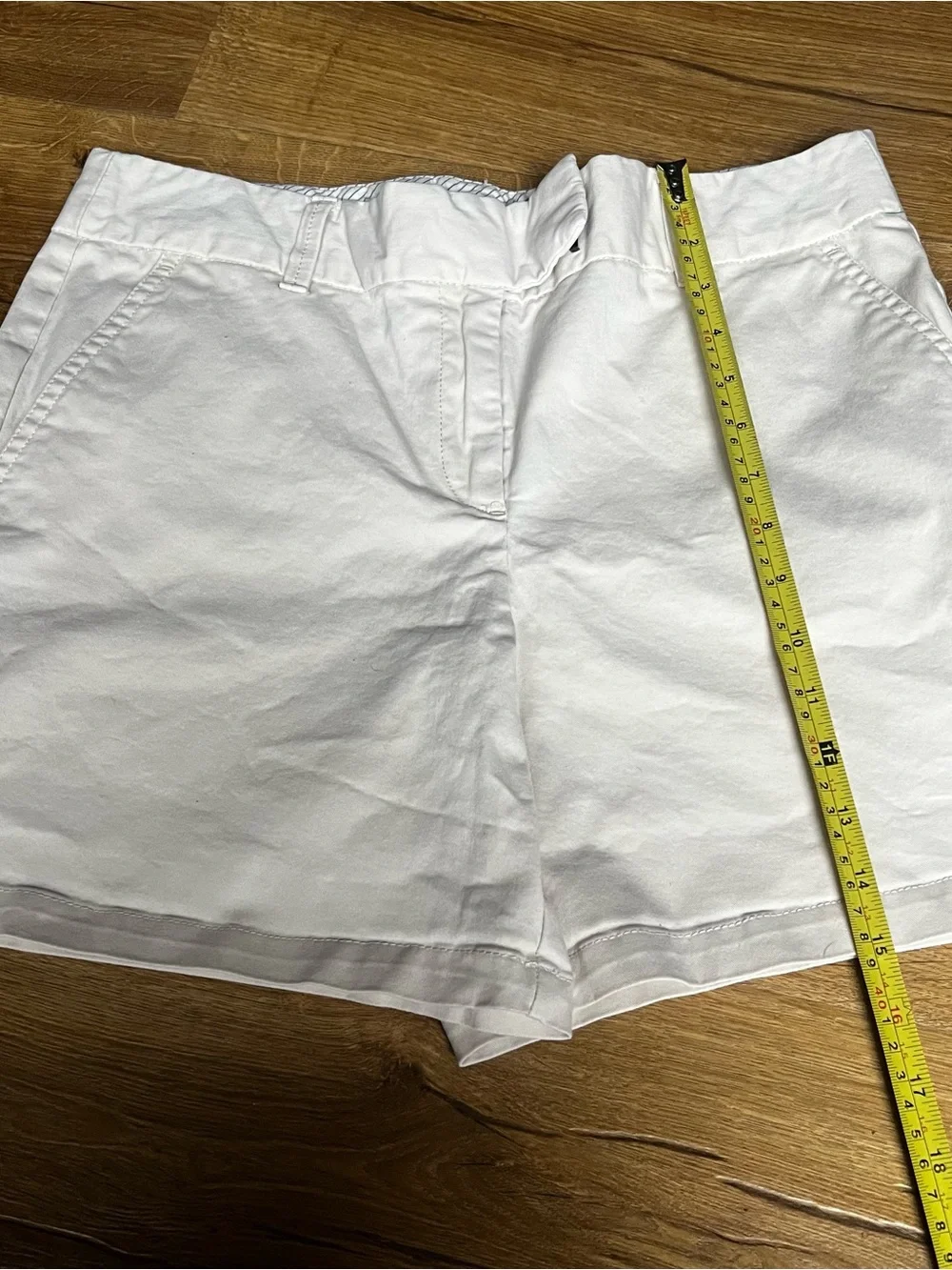 Ann Taylor LOFT Riviera Khaki Shorts – Women’s Size 10